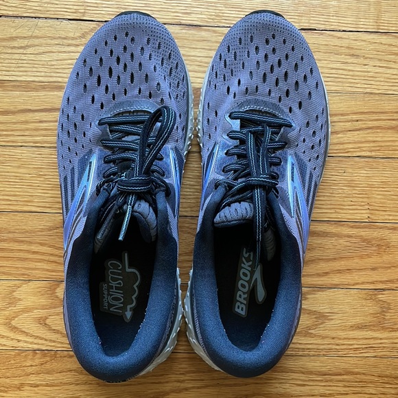 Brooks Shoes - Brooks Women’s GuideRails - Size 10M